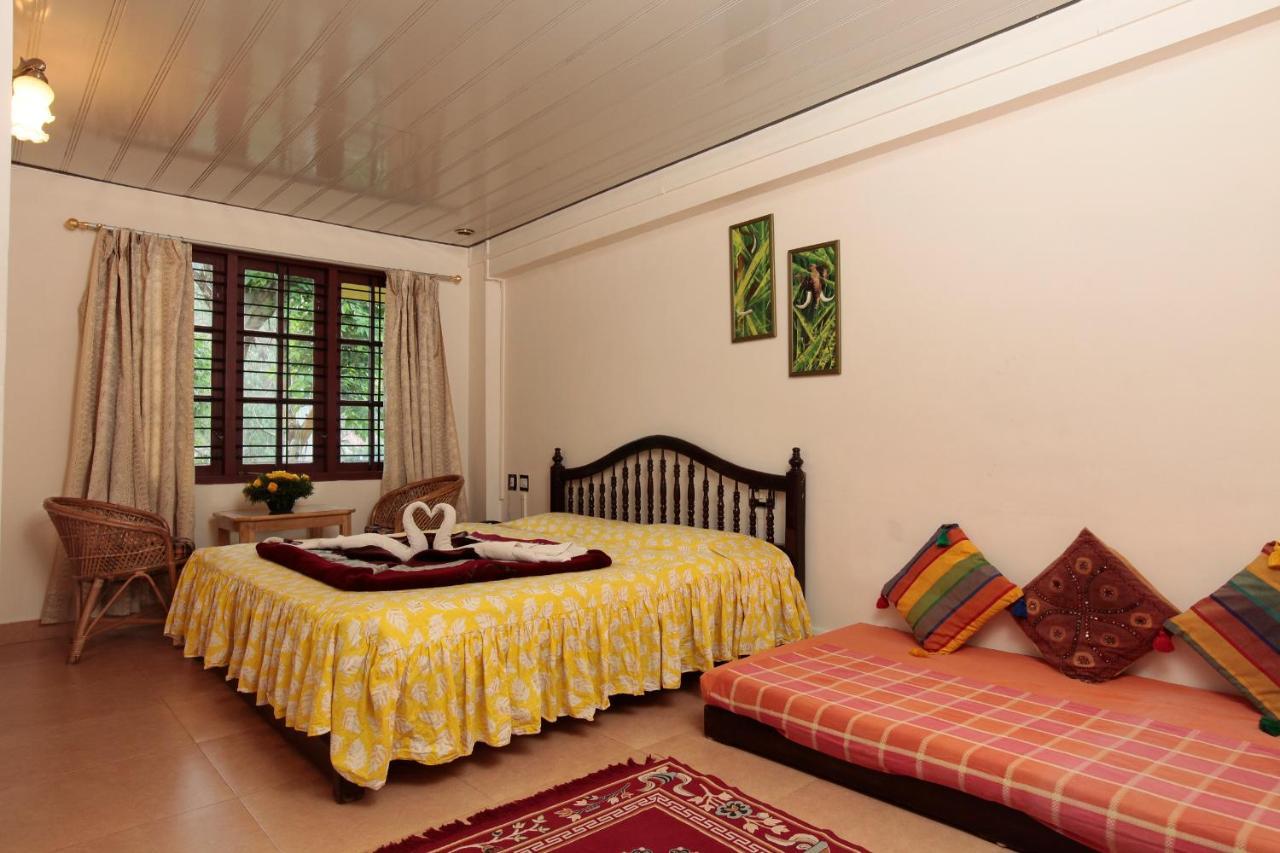 Las Palmas Munnar Bagian luar foto
